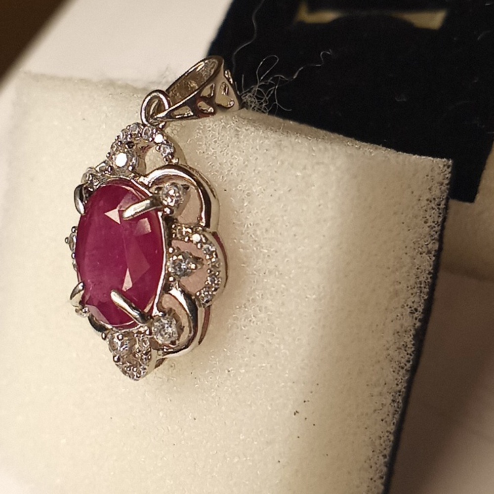 Ruby Pendant - Picture 2 of 4